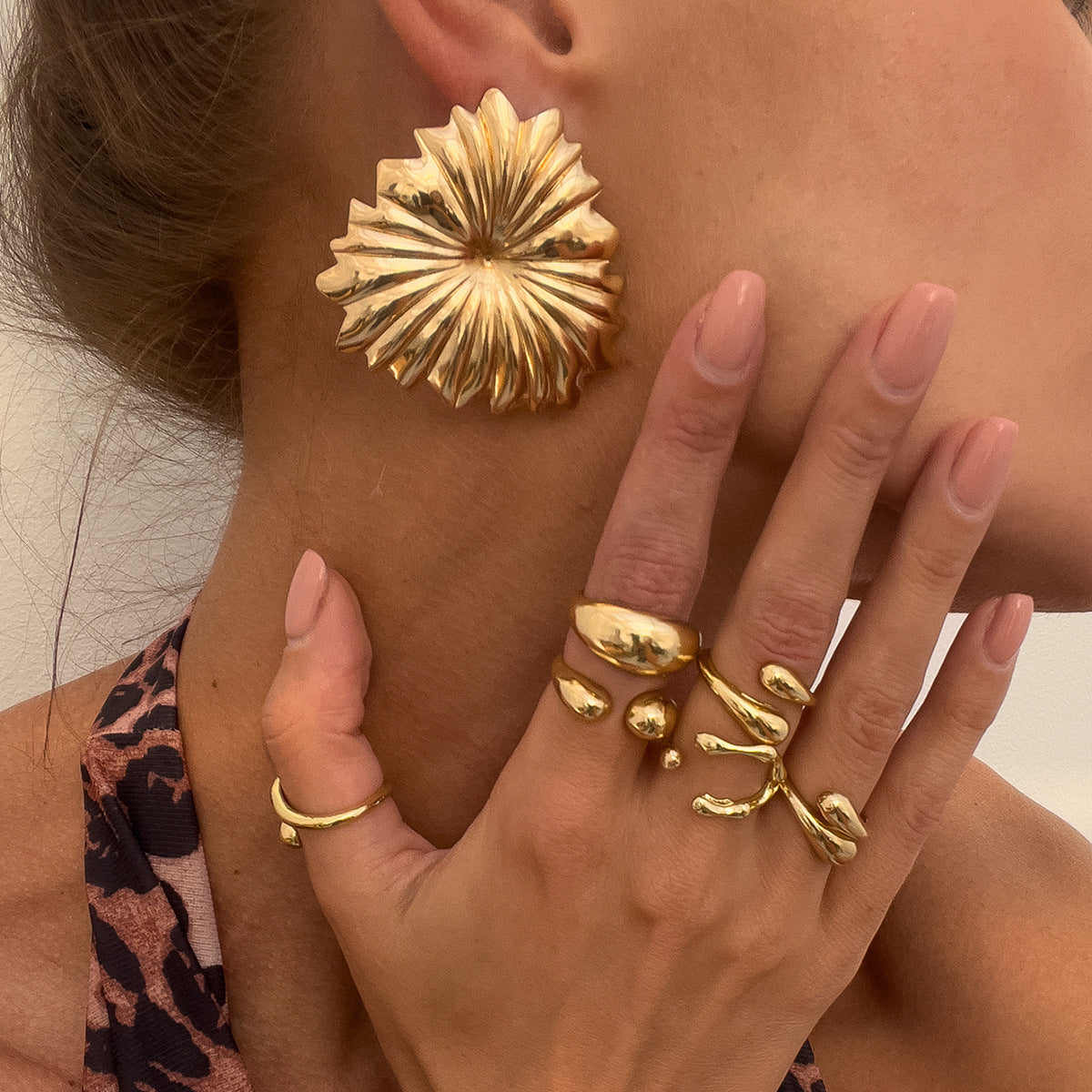 The Women's Jewelry Collection