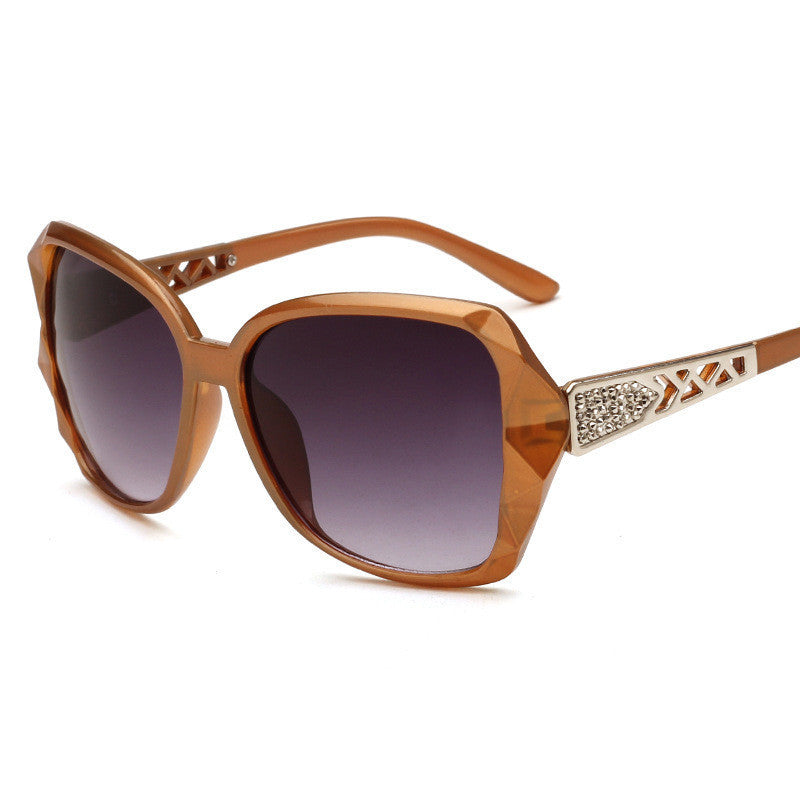 Big Frame Retro, Chic Oversized Fashion Sunglasses for Women