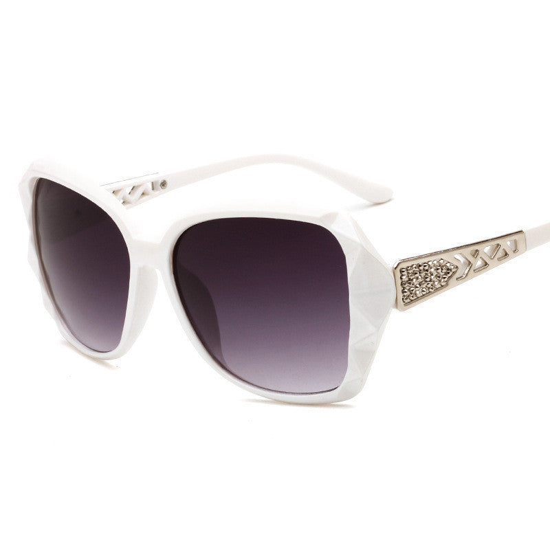 Big Frame Retro, Chic Oversized Fashion Sunglasses for Women