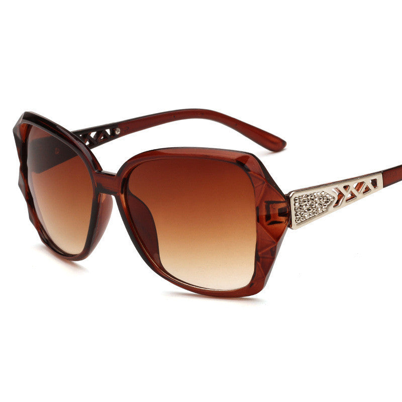 Big Frame Retro, Chic Oversized Fashion Sunglasses for Women