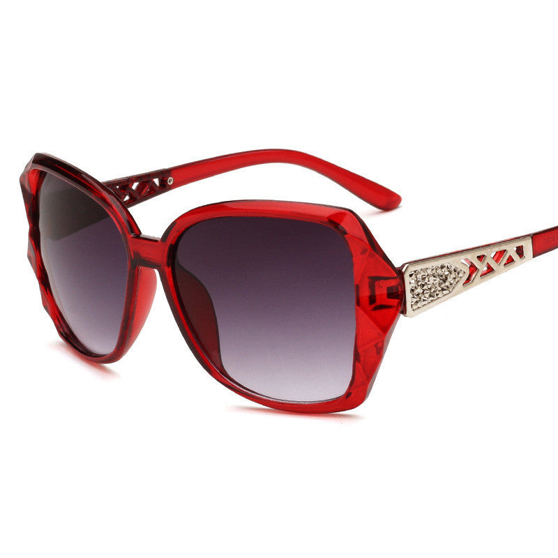 Big Frame Retro, Chic Oversized Fashion Sunglasses for Women